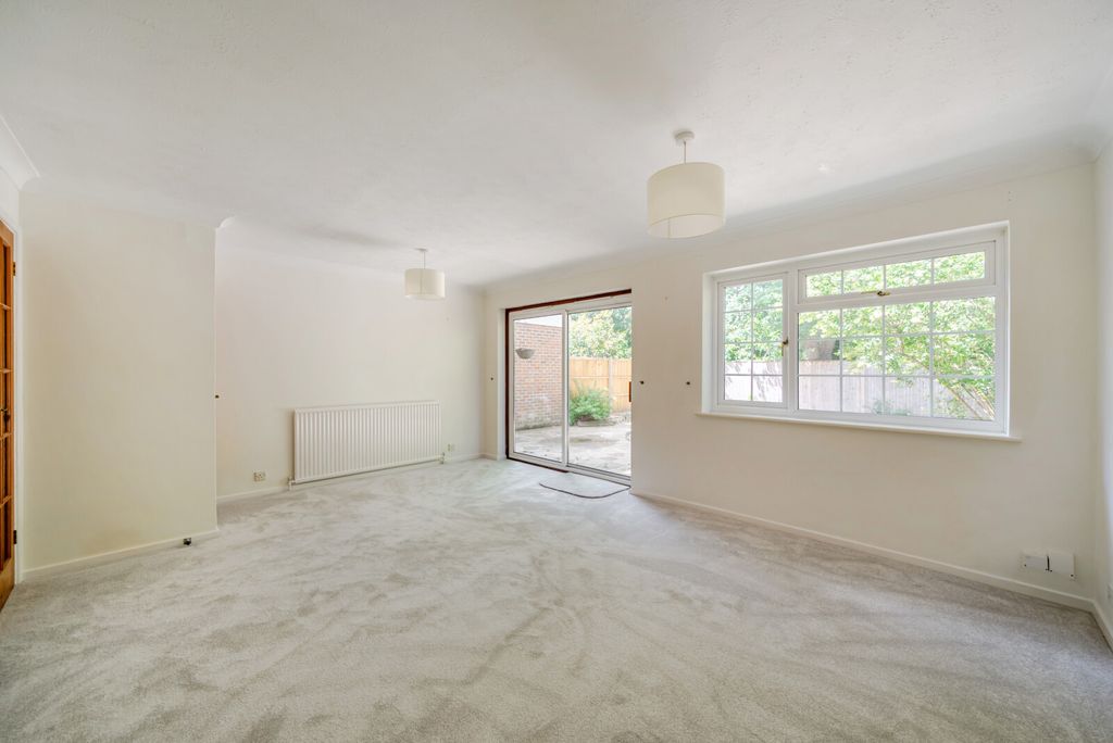 Property photo 3 of 21 1473026-8-6A28185...