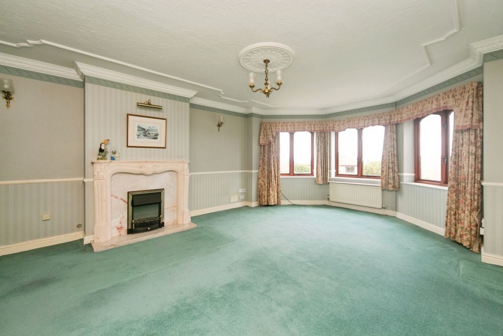 Property photo 3 of 21 Pbox-Img.Jpg