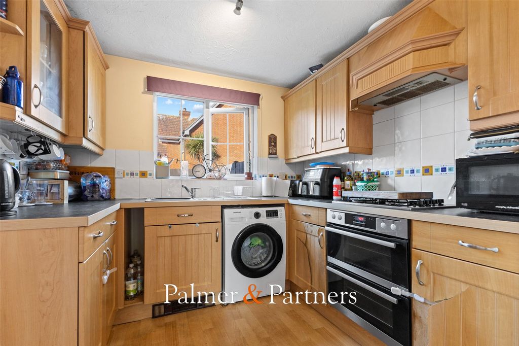 Property photo 2 of 18 Picture No. 08