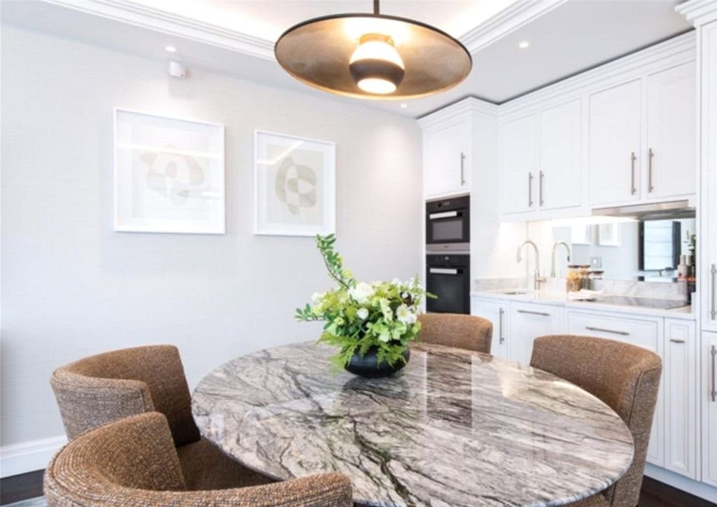 Property photo 2 of 4 Picture No. 05