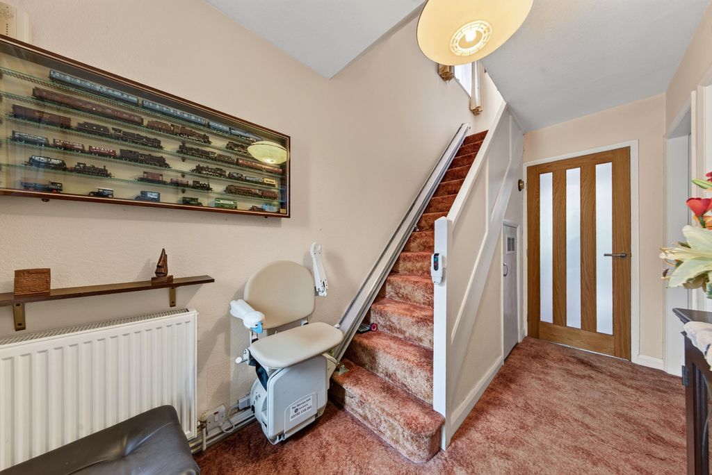 Property photo 2 of 41