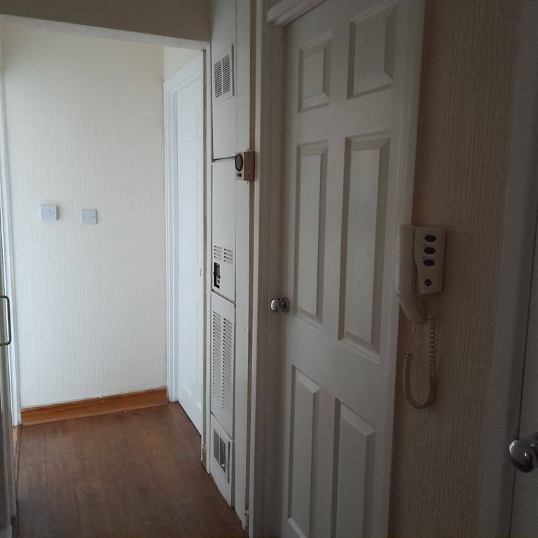 Property photo 2 of 16 Gallery