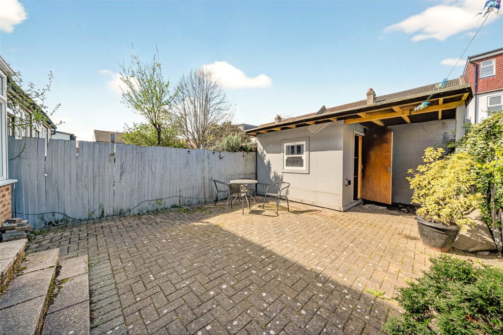 Property photo 2 of 13 Picture No. 32