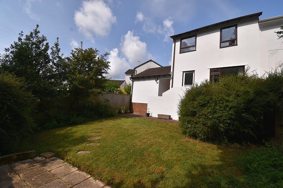 Property photo 3 of 12