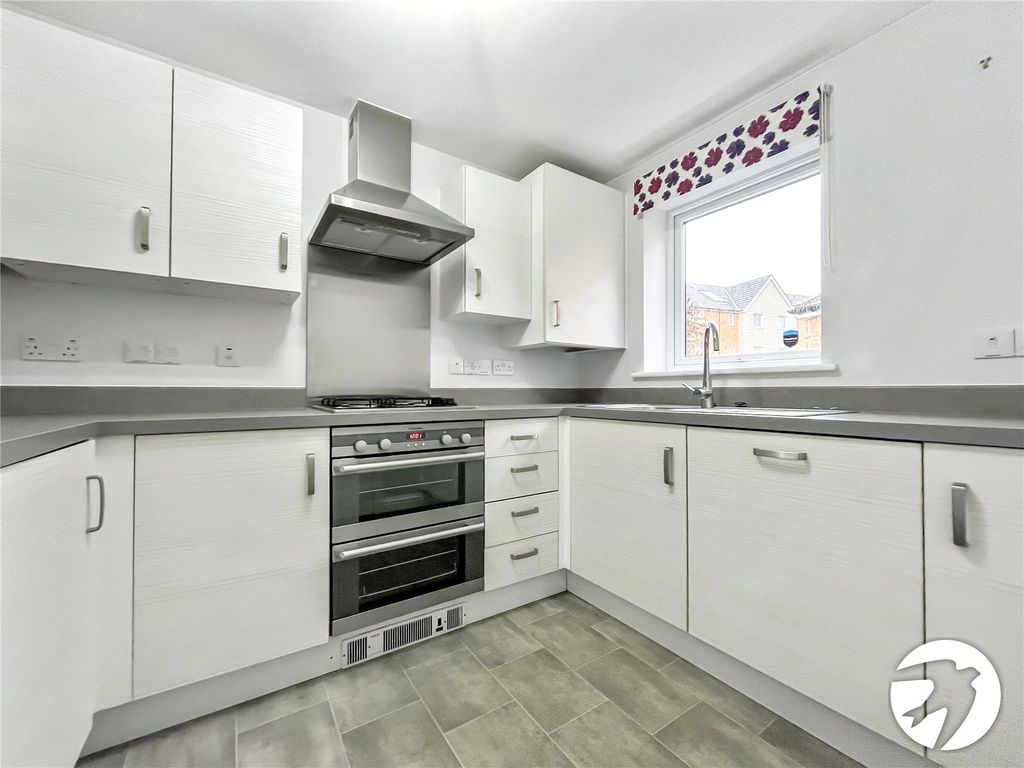 Property photo 2 of 21 Picture No. 05