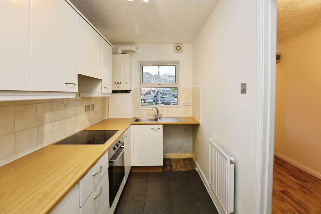 Property photo 3 of 20