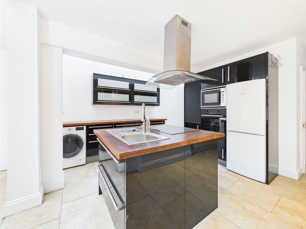 Property photo 3 of 10 Picture No. 08