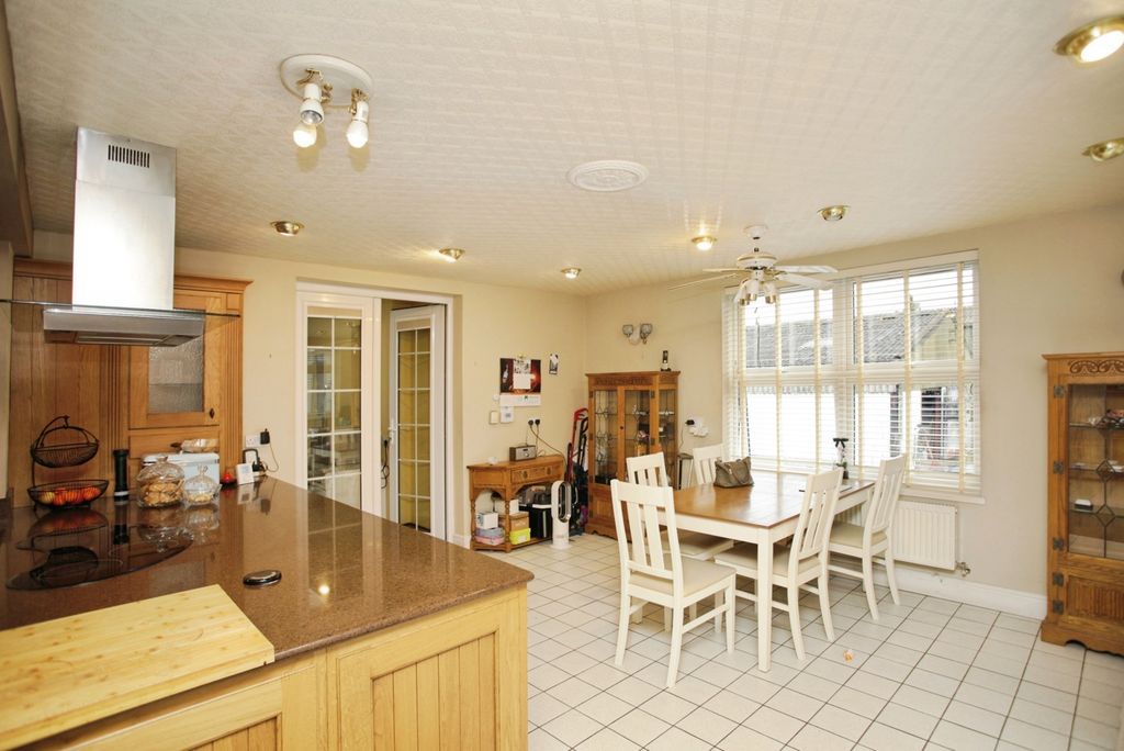 Property photo 2 of 30 Photo