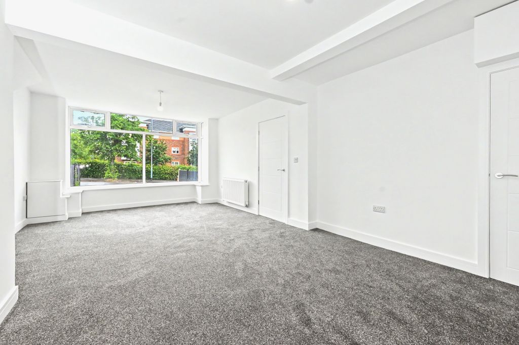 Property photo 3 of 13 Rhm_2407