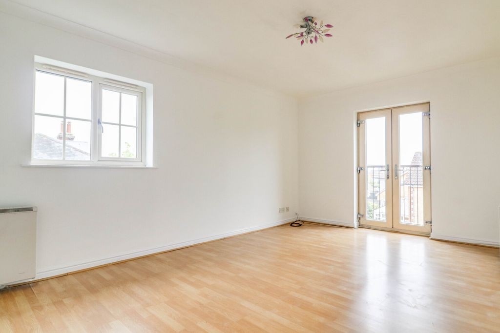 Property photo 3 of 10 Picture No. 37