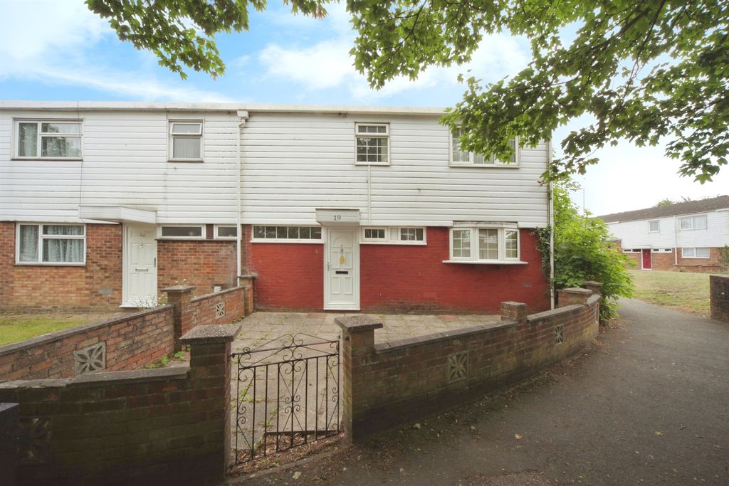 Property photo 1 of 18
