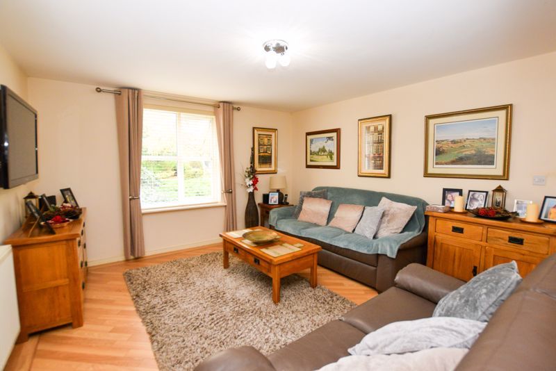 Property photo 3 of 19 Photo 8