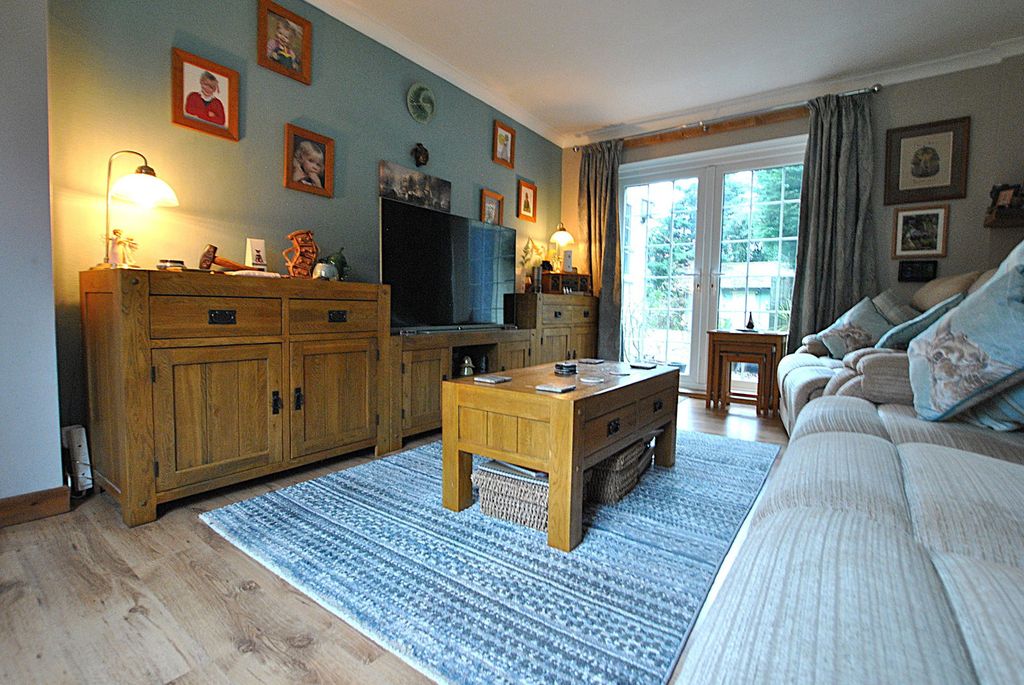 Property photo 3 of 19