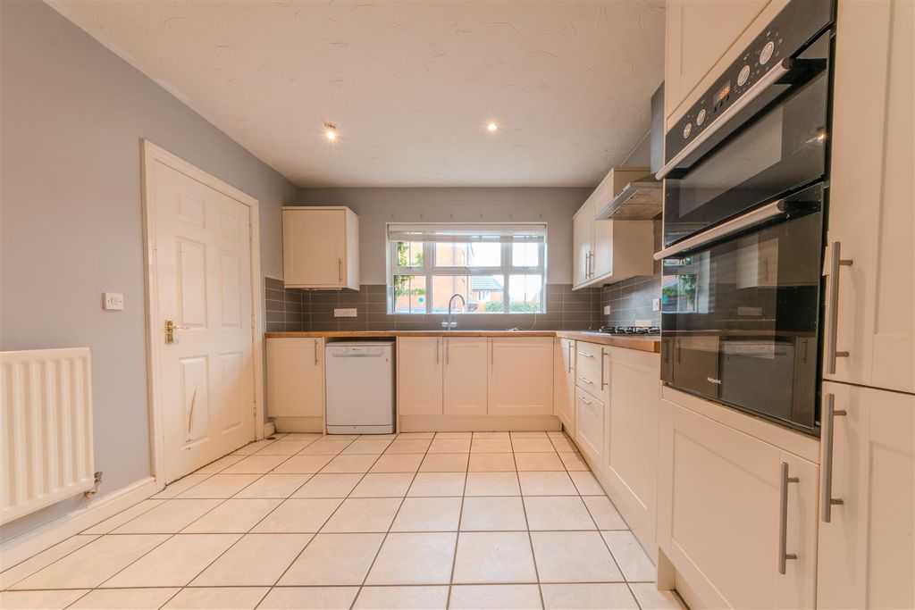 Property photo 2 of 14 Dsc_0227.Jpg