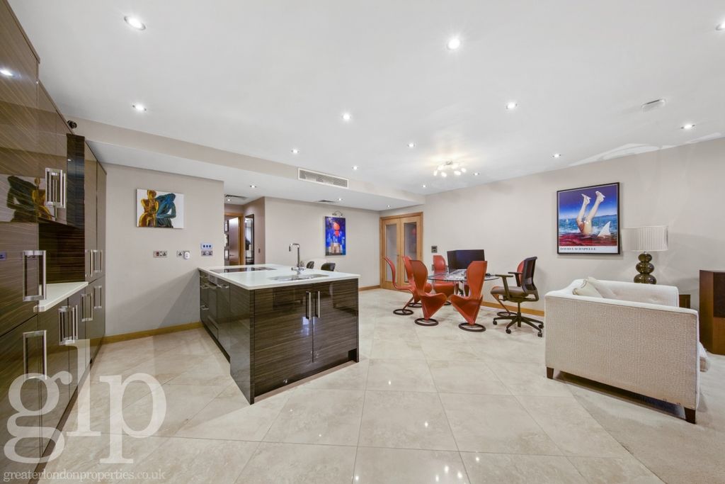 Property photo 1 of 22 2412921
