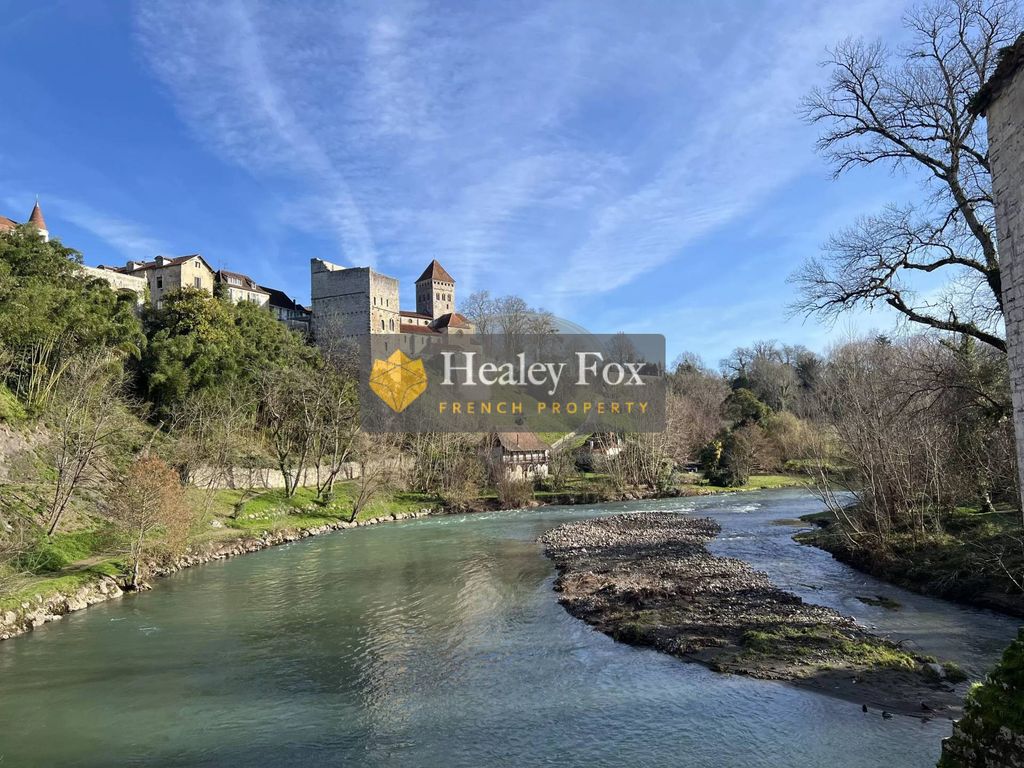 Property photo 1 of 25