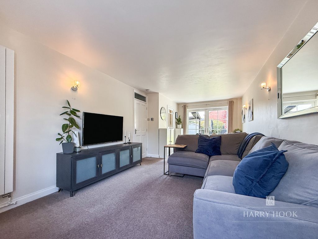 Property photo 2 of 17