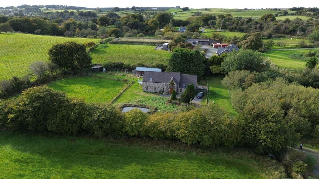 Property photo 3 of 57