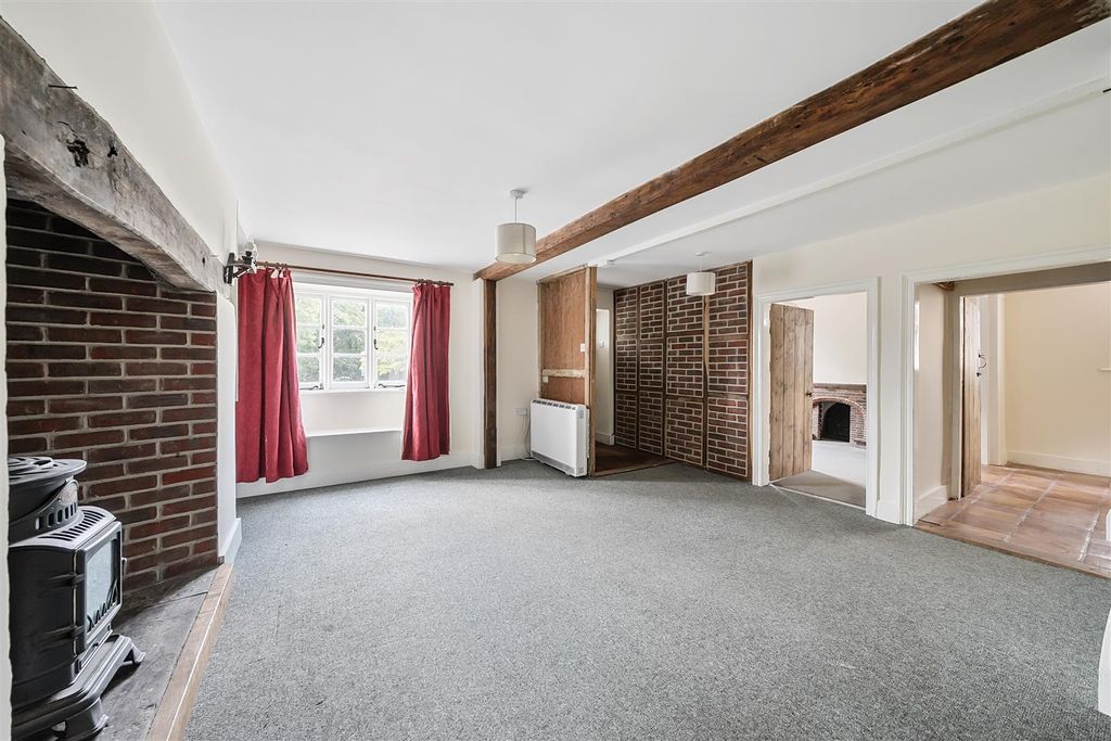 Property photo 3 of 17 Sitting Room