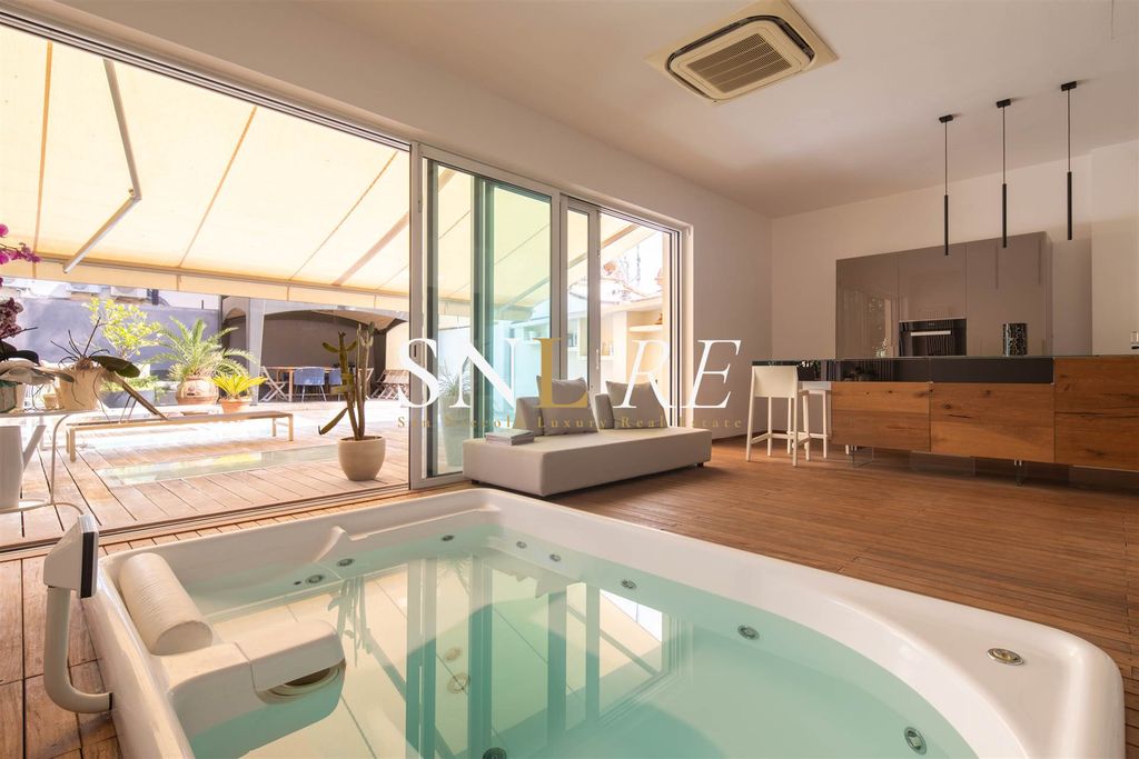 Property photo 1 of 30