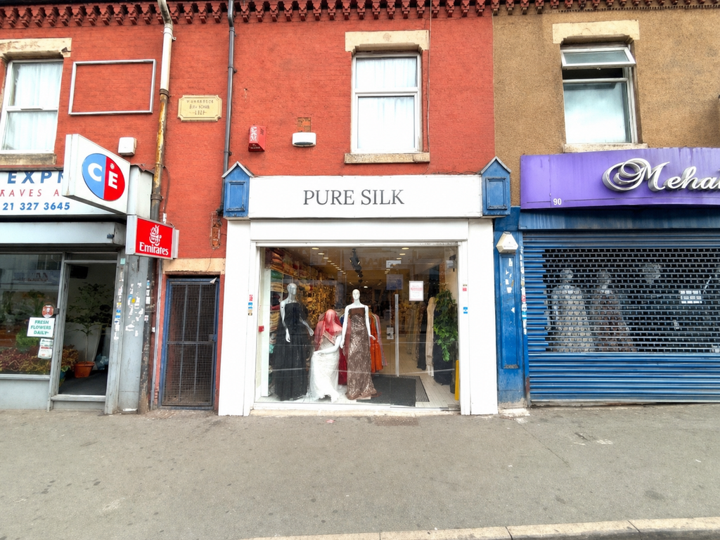 Property photo 2 of 8 Pure Silk 1