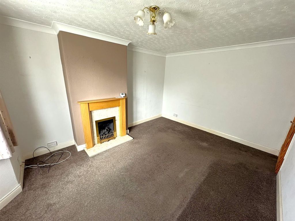 Property photo 3 of 27 Thumbnail_Img_8163.Jpg