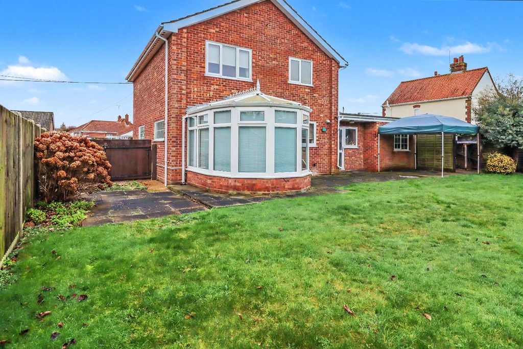 Property photo 2 of 26 4212885