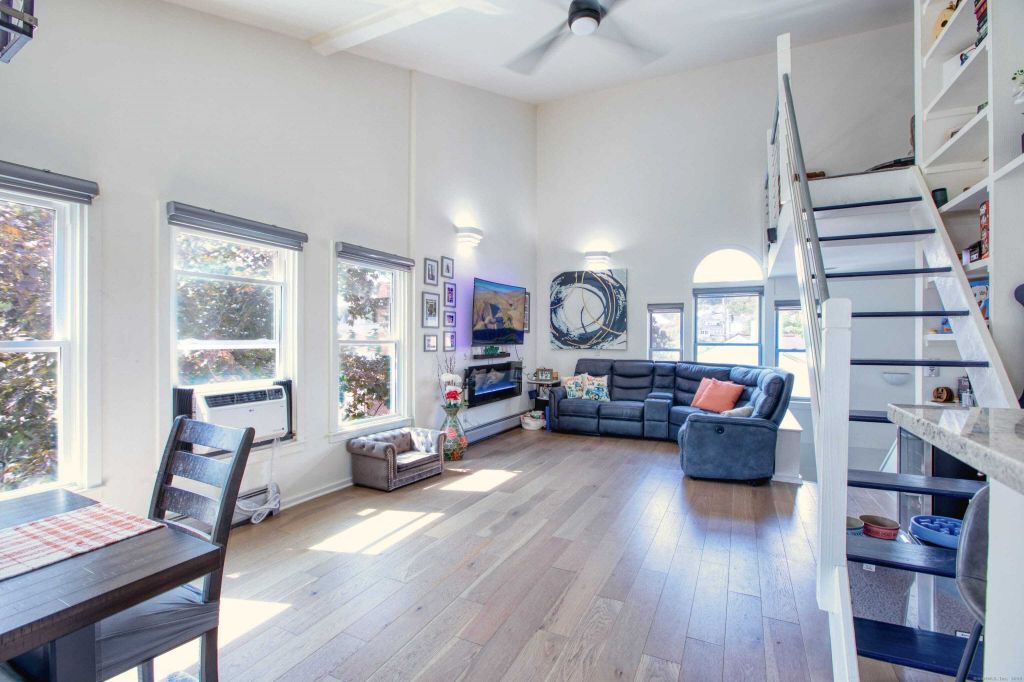 Property photo 3 of 25 <Alttext/>