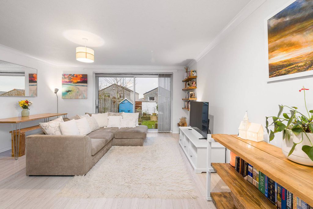 Property photo 3 of 19