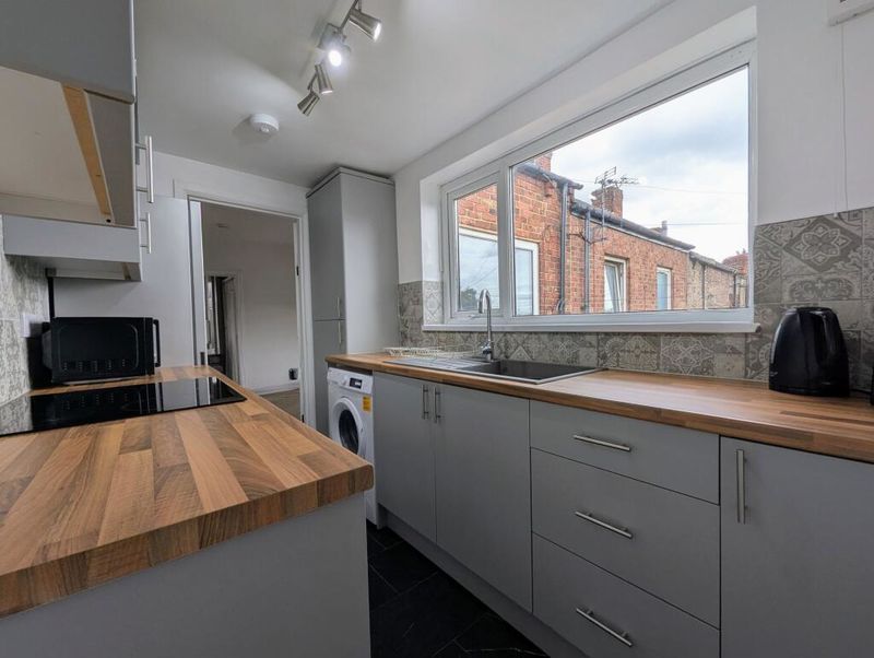 Property photo 2 of 11 Photo 5