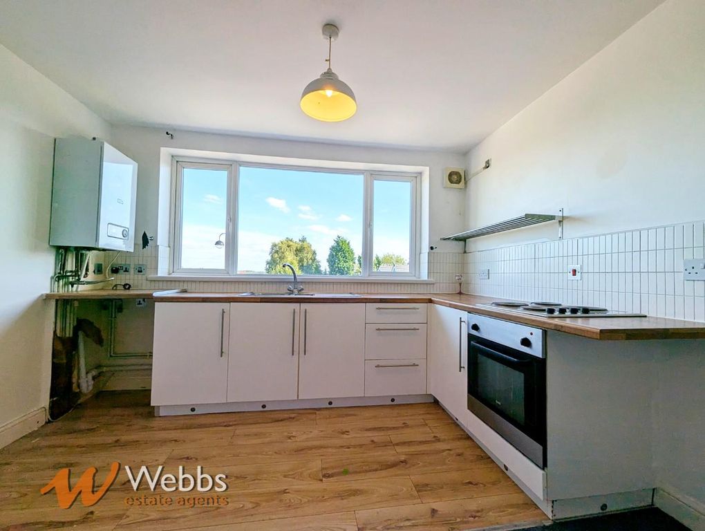 Property photo 2 of 14 Kitchen.Jpg