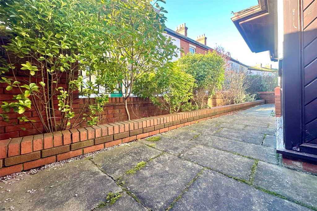 Property photo 2 of 14 Picture No. 08