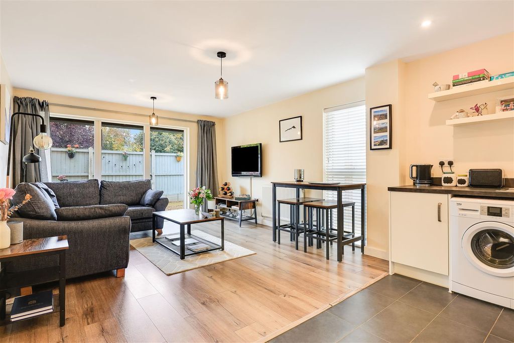 Property photo 2 of 14 Img_0814.Jpg