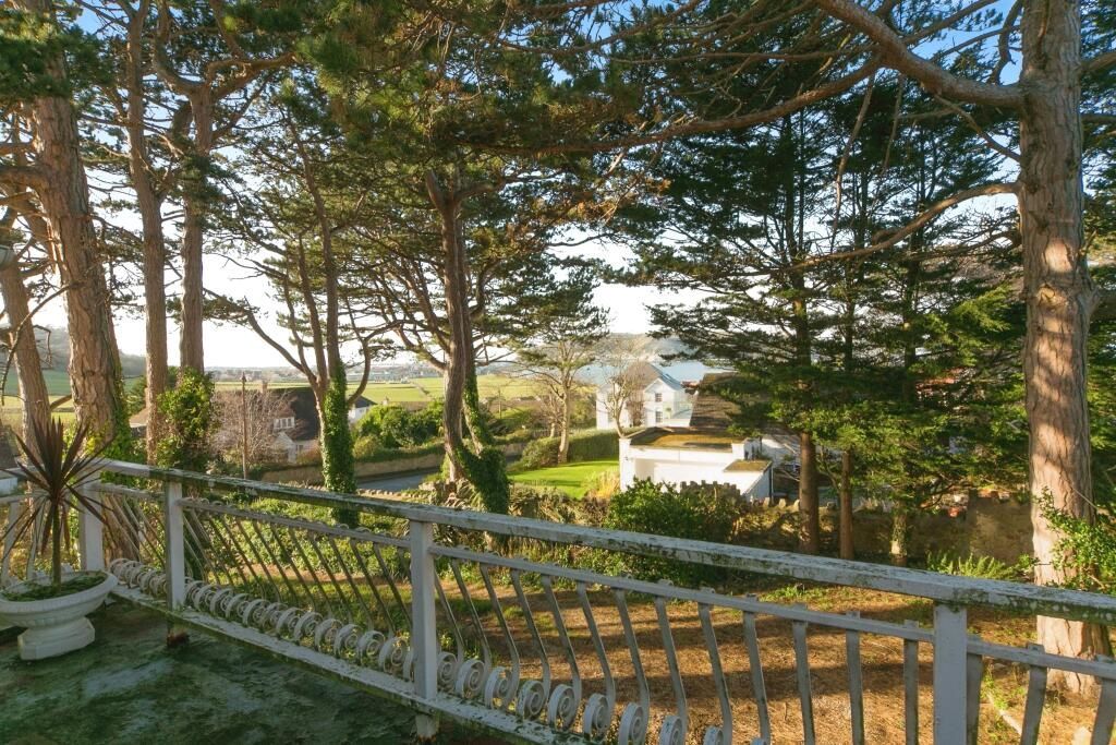 Property photo 3 of 16