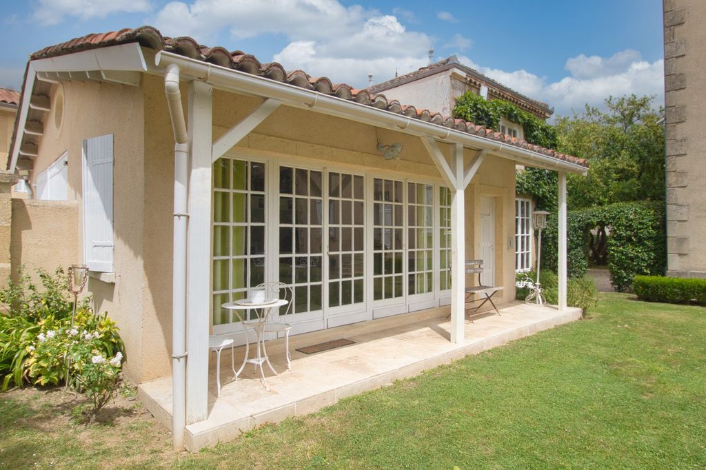 Property photo 3 of 39