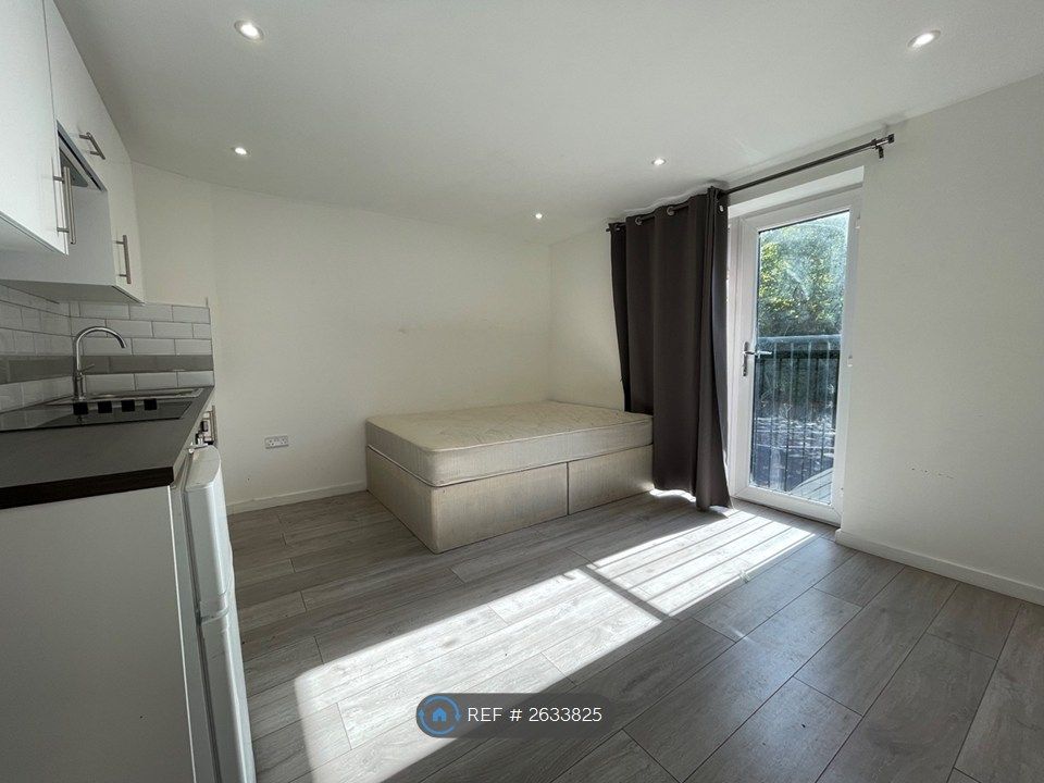 Property photo 3 of 4