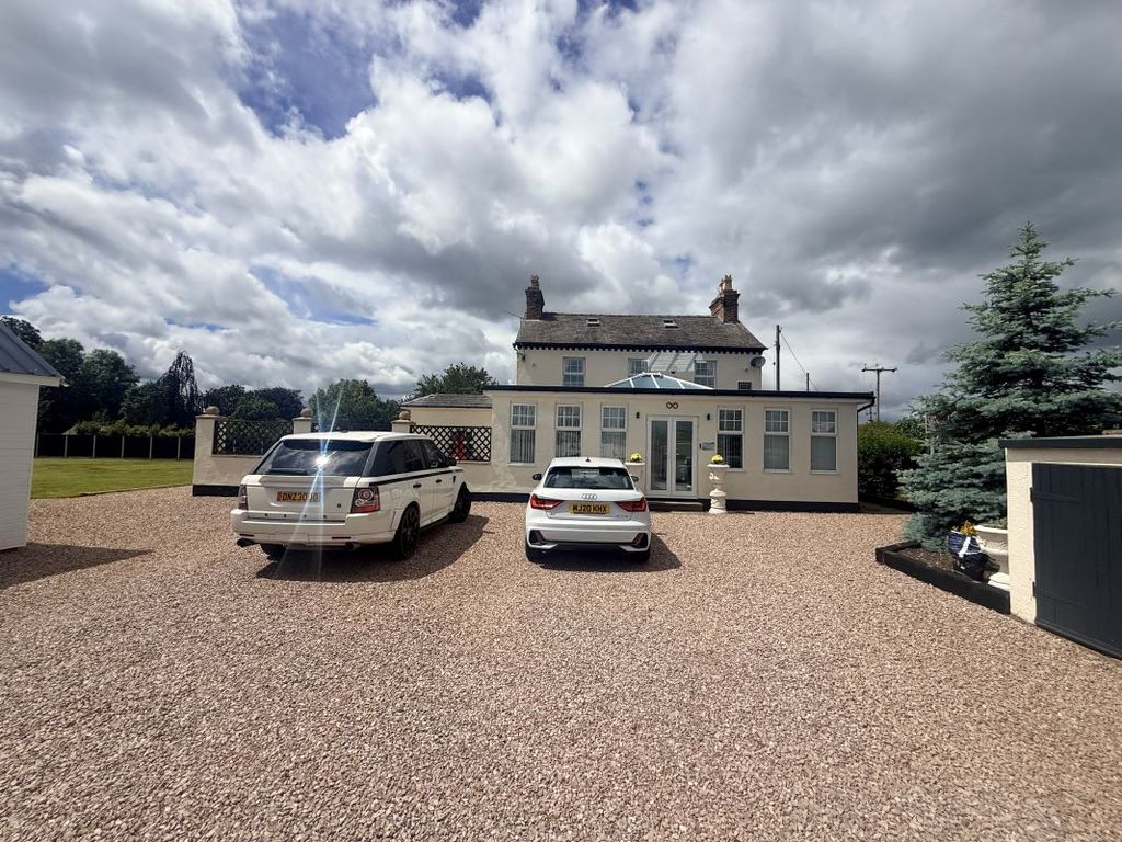 Property photo 1 of 45