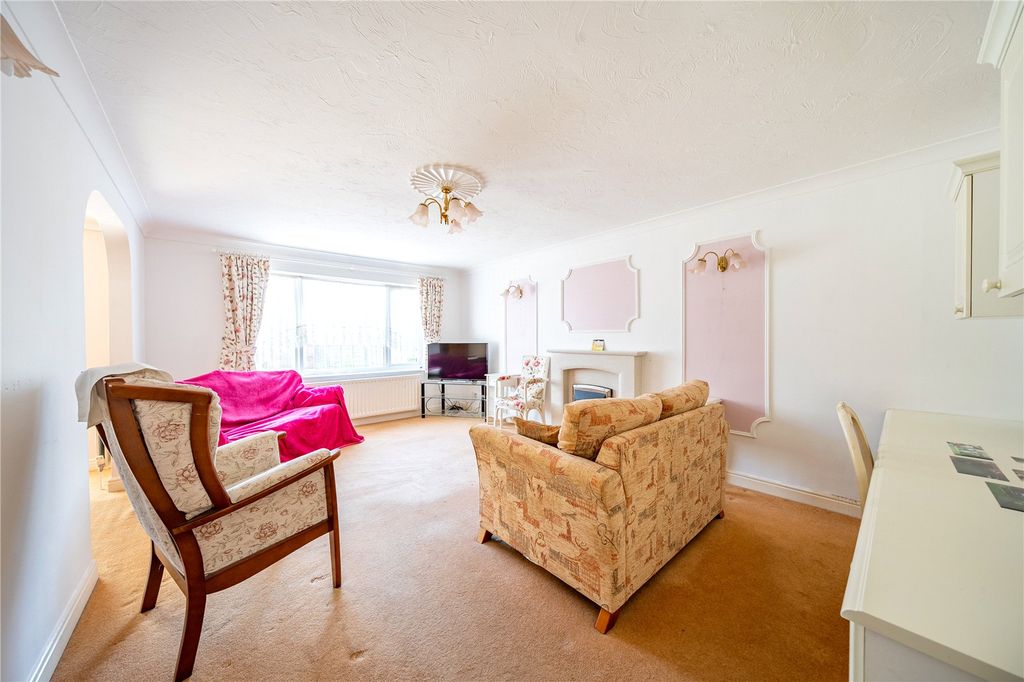 Property photo 2 of 24 Picture No. 20
