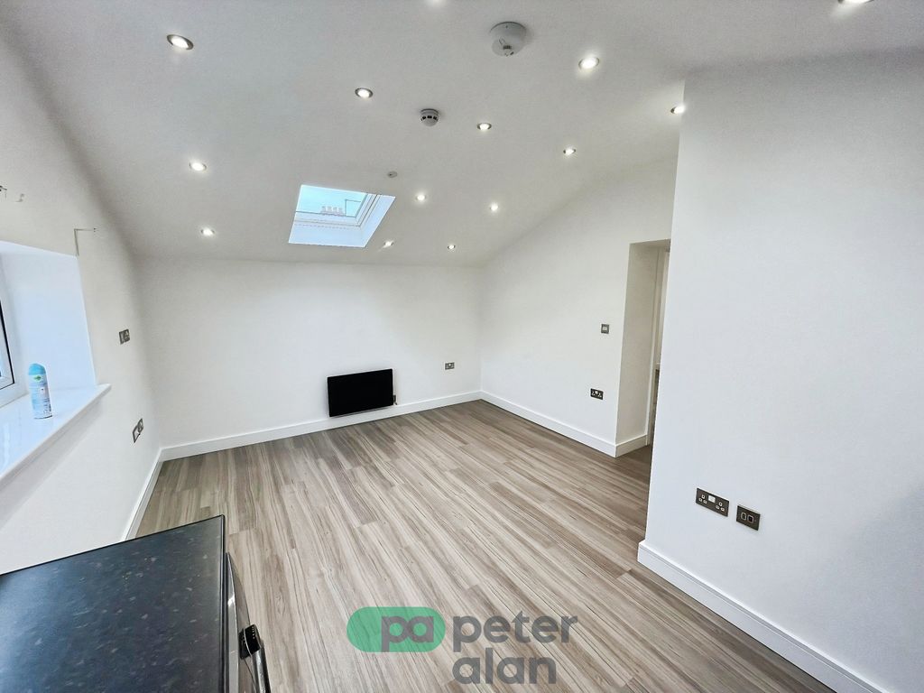 Property photo 2 of 7 Front