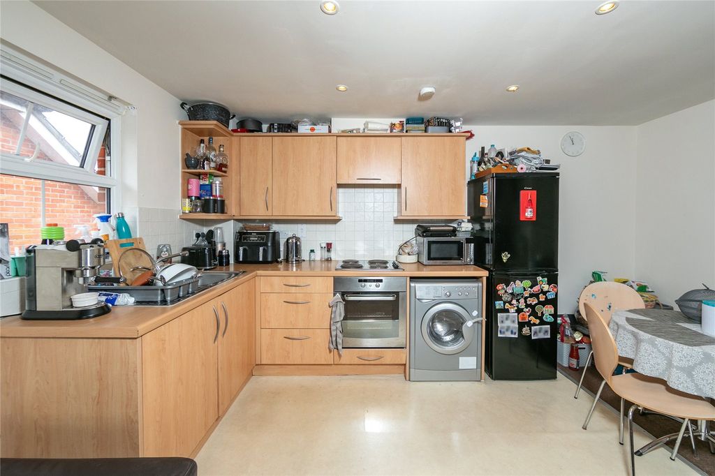 Property photo 2 of 22 Picture No. 42