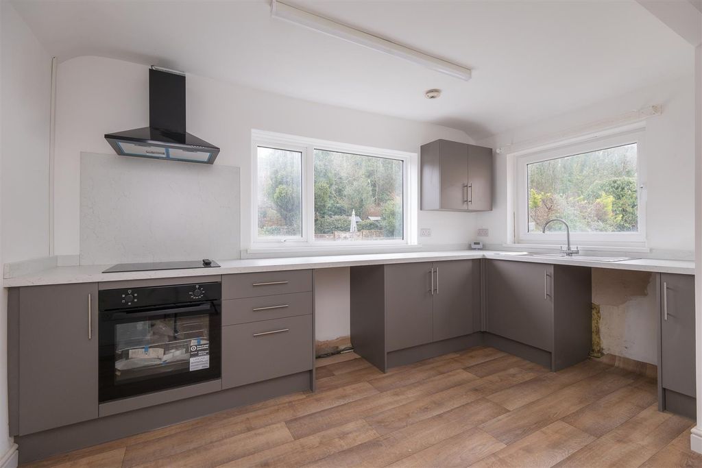 Property photo 2 of 12 Untitled (1 Of 12).Jpg