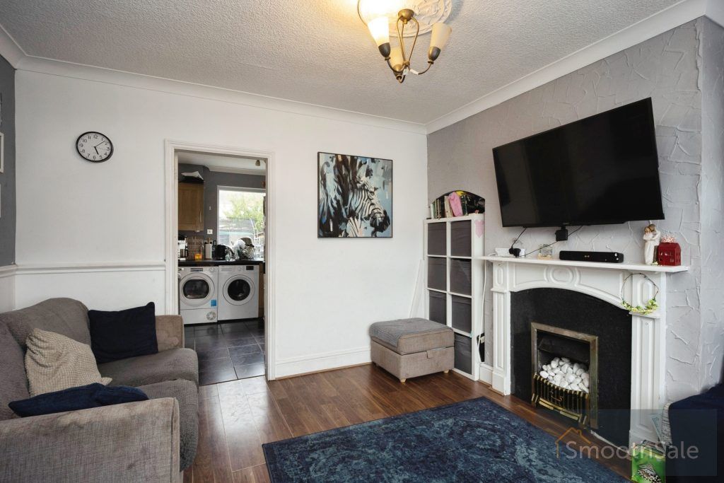 Property photo 2 of 18