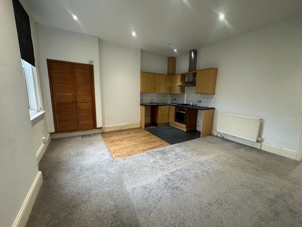 Property photo 3 of 9 Image