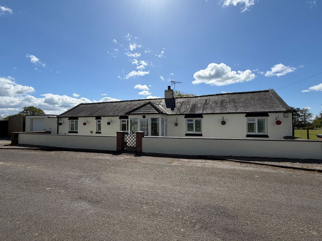 Property photo 2 of 19 Bluebell Cottage