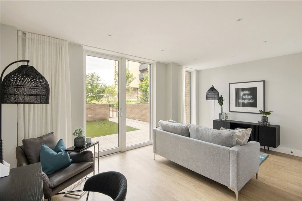 Property photo 2 of 13 Picture No. 22