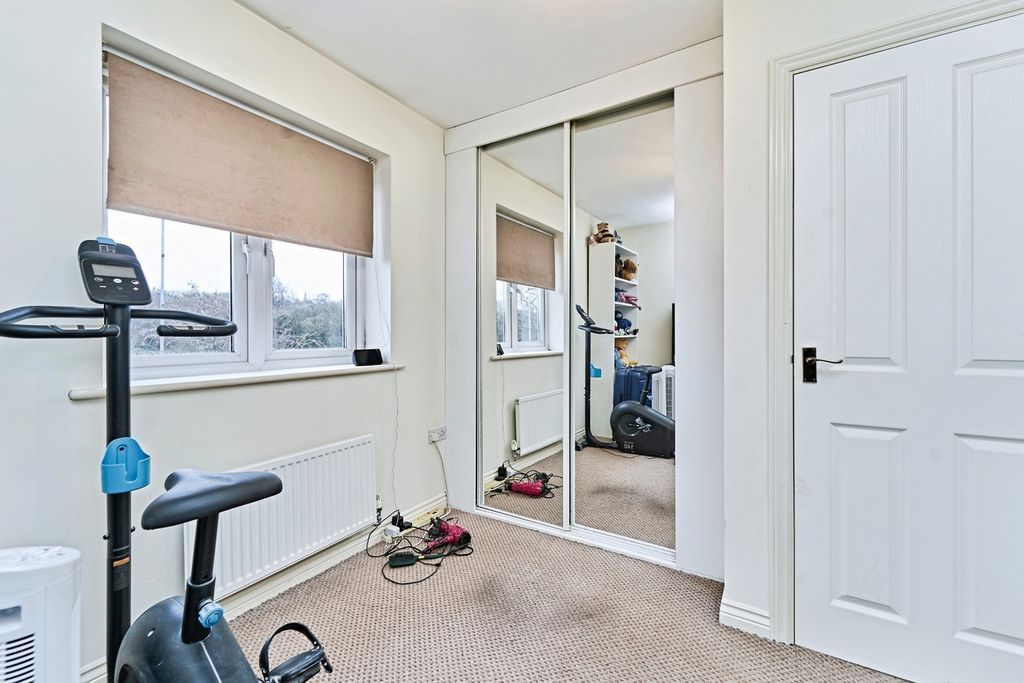 Property photo 2 of 11 Pbox-Img.Jpg