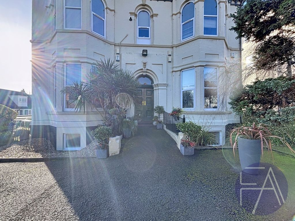 Property photo 2 of 16 4835434