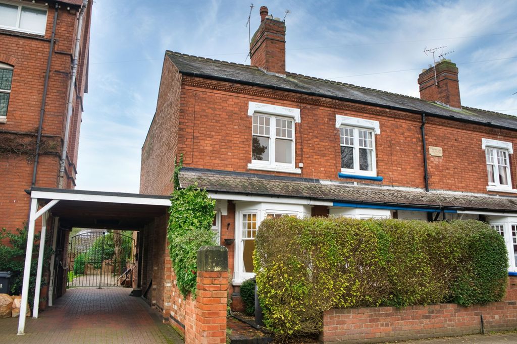 Property photo 1 of 27