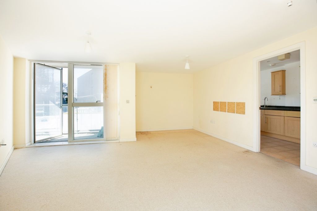 Property photo 1 of 17 Photo