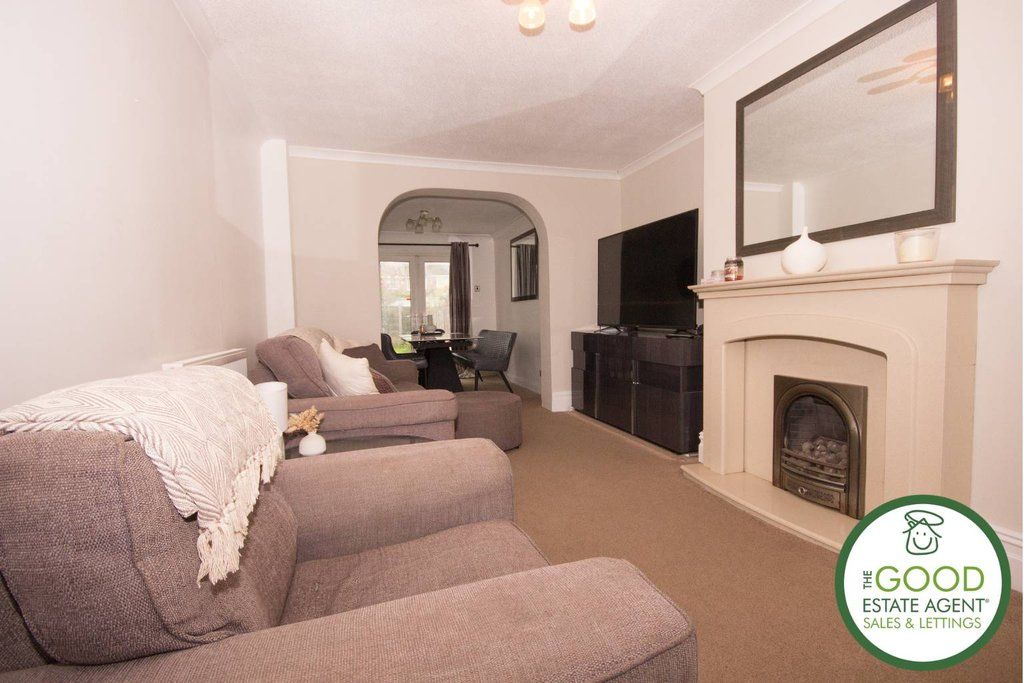 Property photo 3 of 12